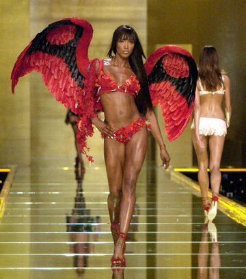 Показ мод Victoria's Secret 2002 (2002)